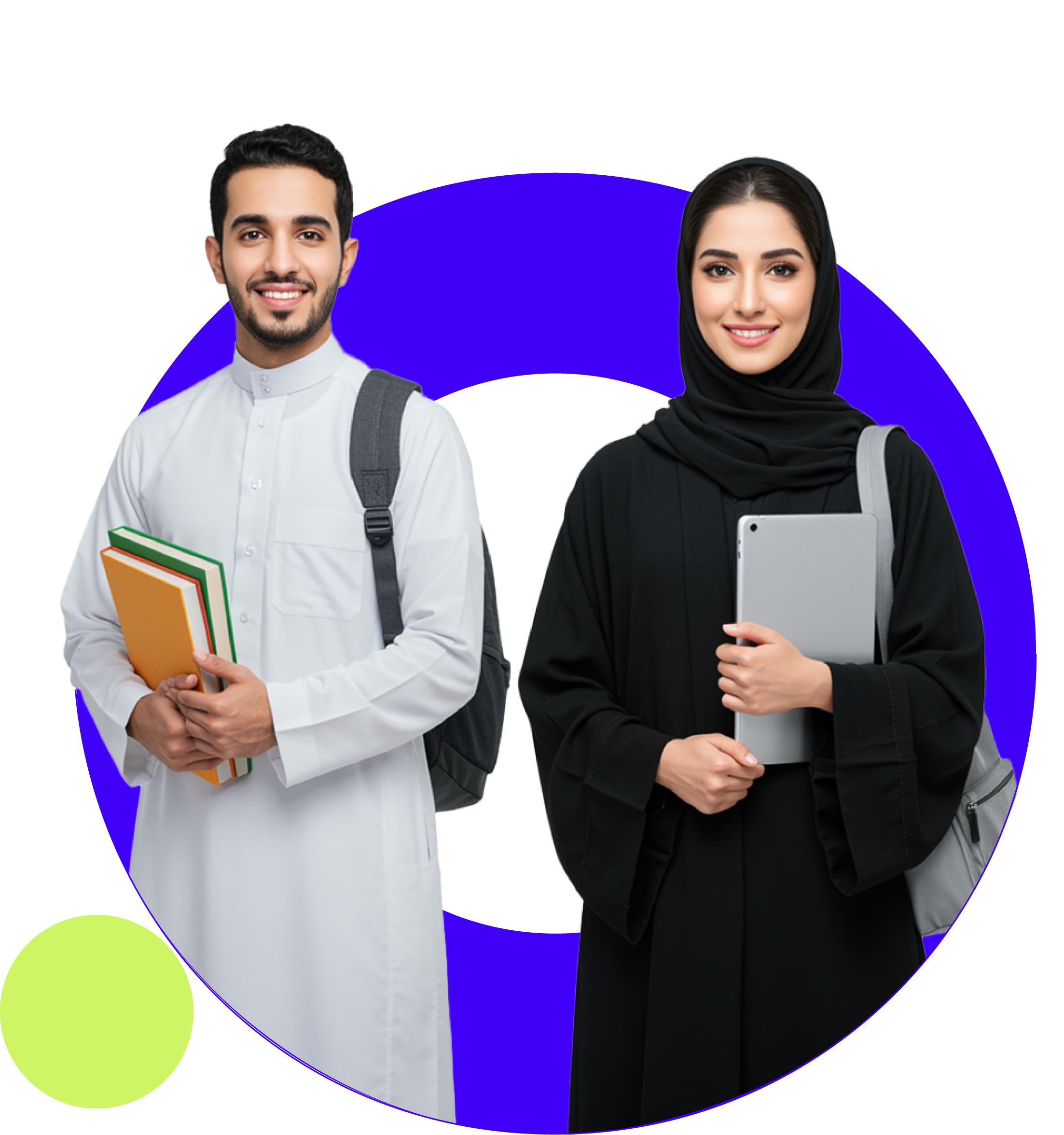 خريجين من الجامعات السعودية يعملون سويا